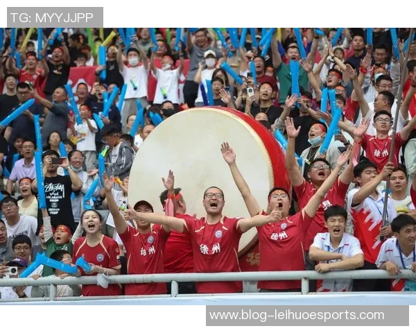 足球牛人视频带你领略世界顶级球技与精彩瞬间的完美结合 足球牛人视频带你领略世界顶级球技与精彩瞬间的完美结合